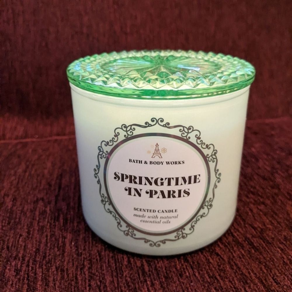 Springtime in Paris candle by bath and body works